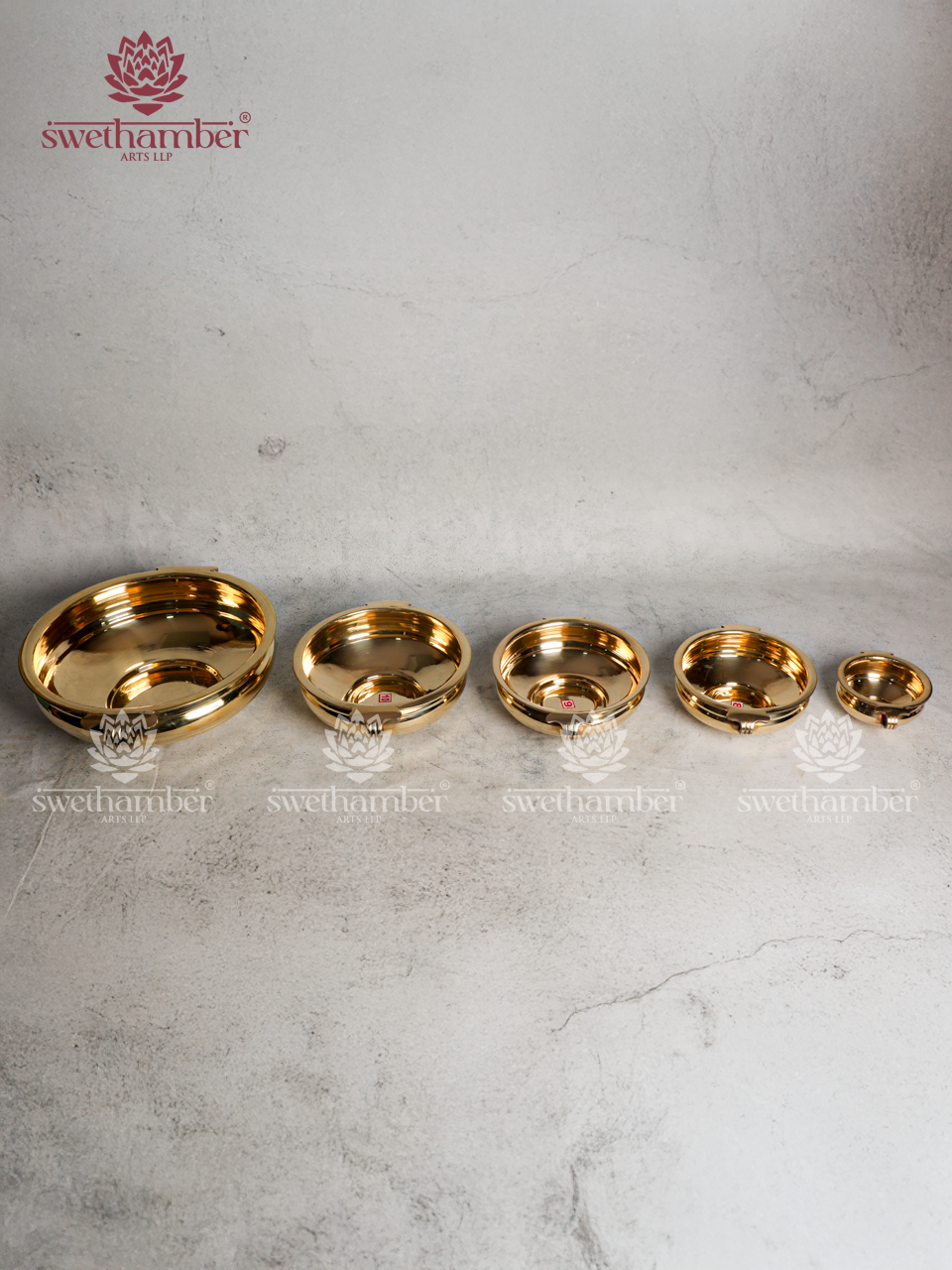 Traditional Light Weight Brass Urli Bowl for Home Entrance & Pooja Room