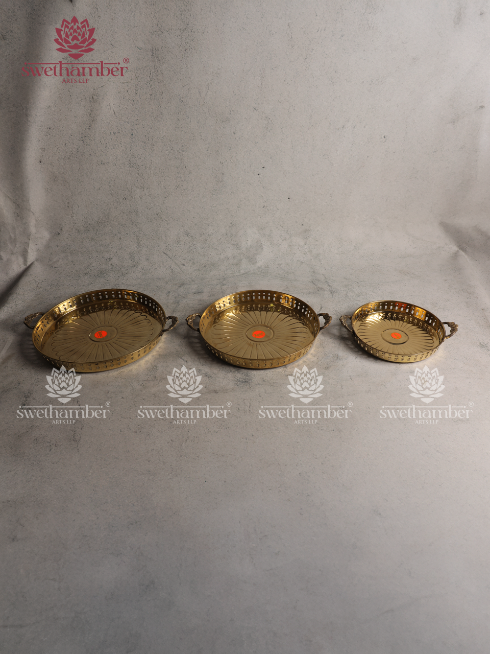 Traditional Brass Decorative Tray for Festive Gifting