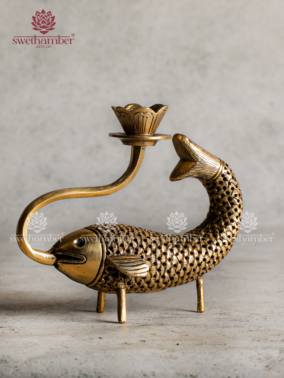 Brass Fish Candle Stand – Decorative Tealight Holder for Home & Festive Décor