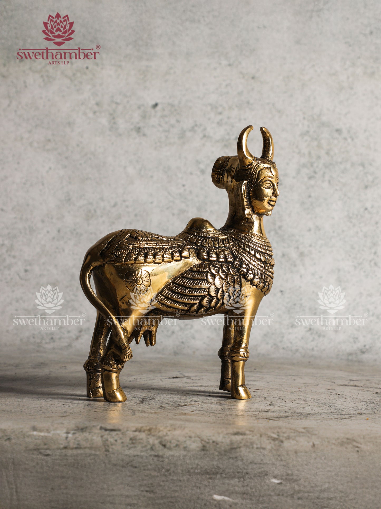 Brass Kamdhenu Cow Idol – Sacred Cow Statue (Antique Finish)
