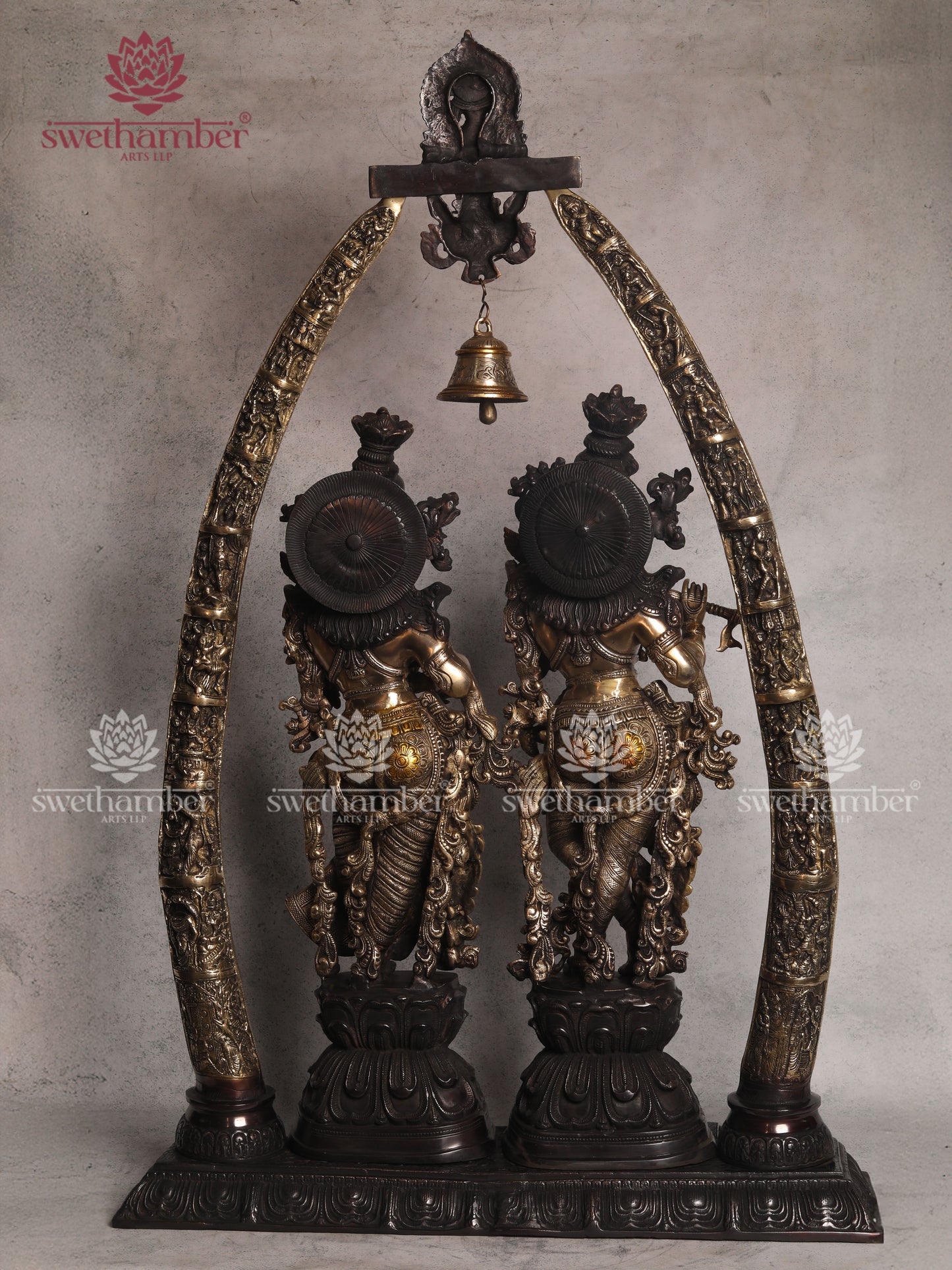 Beautiful Radha Krishna Murti – Symbol of Love and Devotion