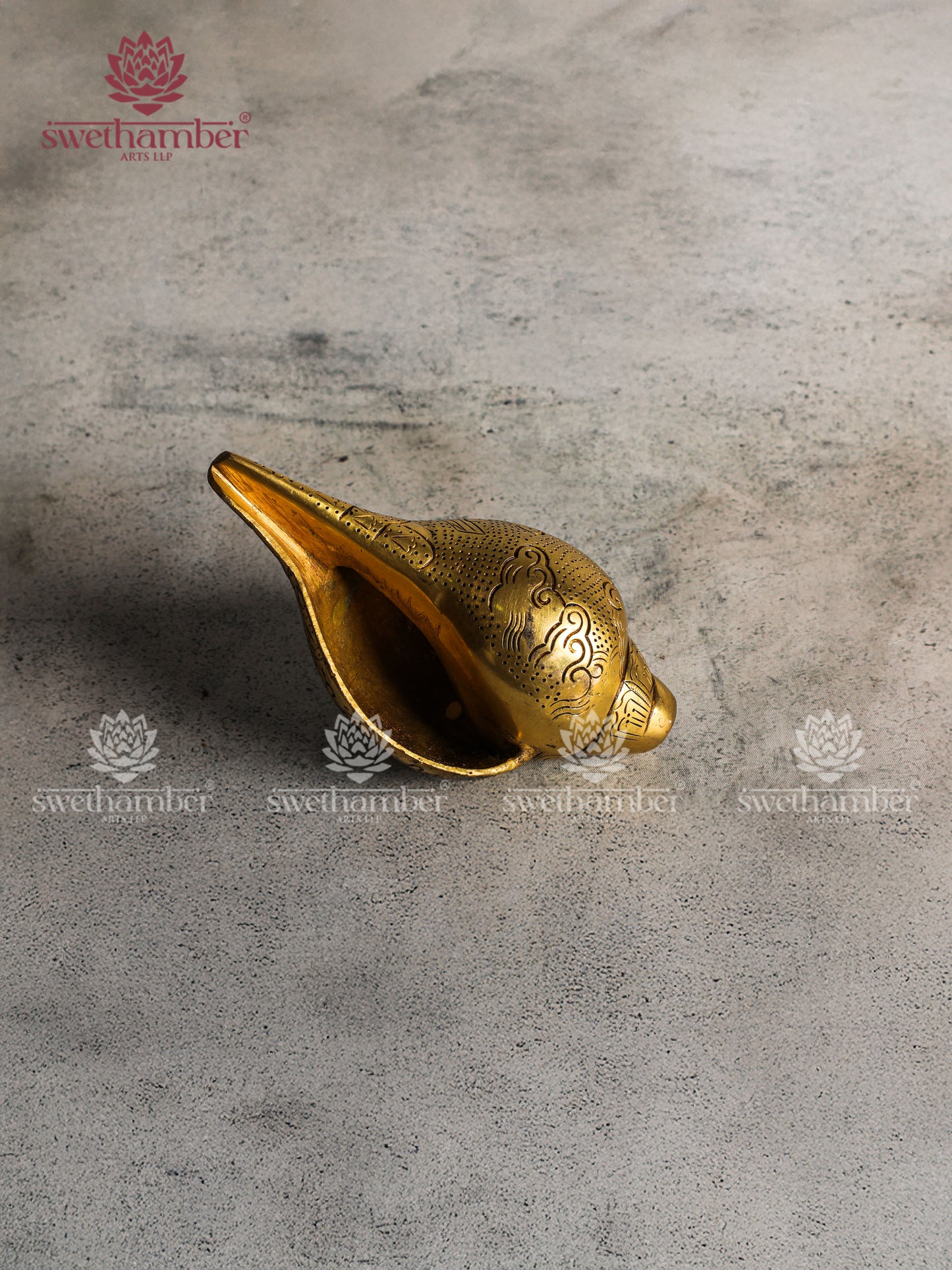 Divine Ganesha Embossed Shankh