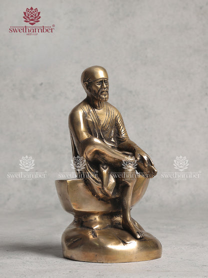 Sai Baba Sculpture In Brass