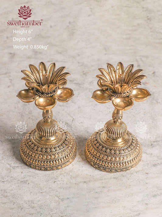 BRASS DECORATIVE LAMPS