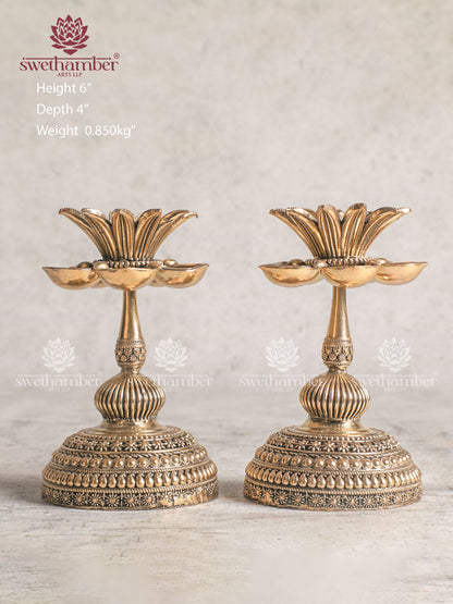 BRASS DECORATIVE LAMPS