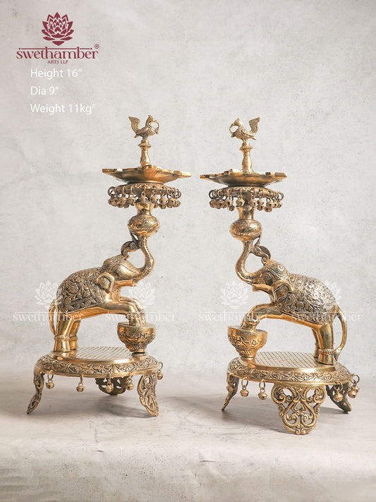 Brass Vintage Elephant Oil Lamp For Décor