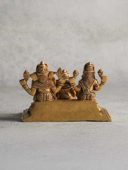 Brass Kuber with Lakshmi Ganesha Idol – Wealth & Prosperity