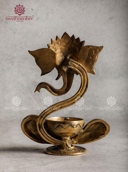 Brass Ganesha Diya / Deepa – Vastu & Temple Décor