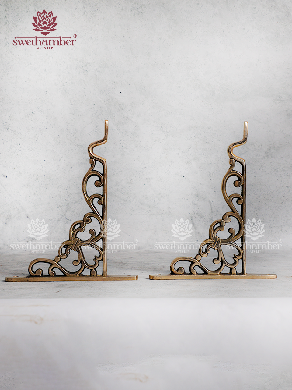 Antique Finish Brass Wall Hanging Bracket Set