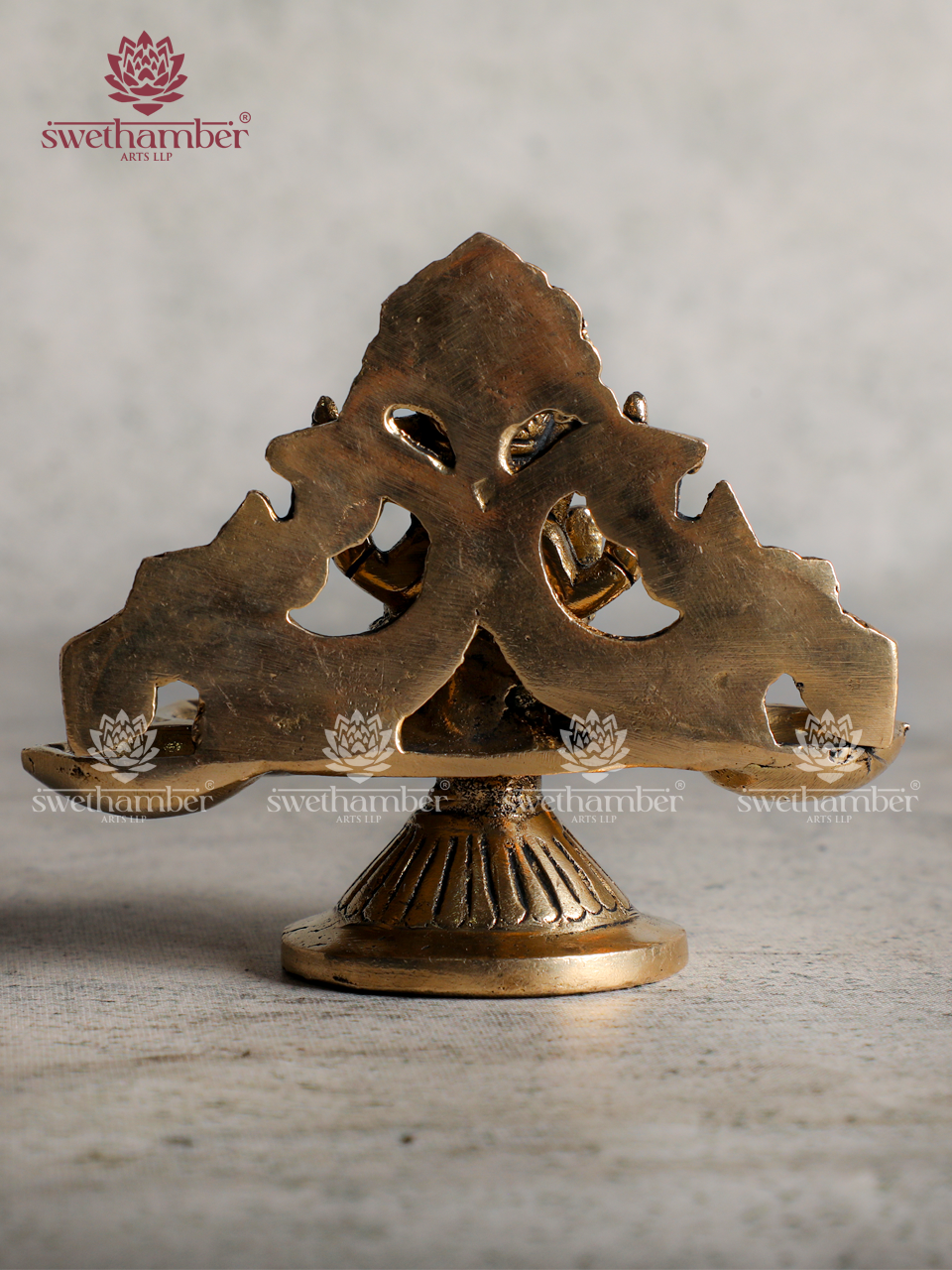 Small Brass Deepa with Ganesha – Mini Oil Lamp for Pooja & Home Décor