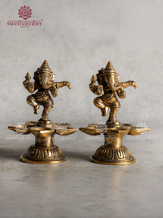 Dancing Ganesha 5 Wick Brass Lamp