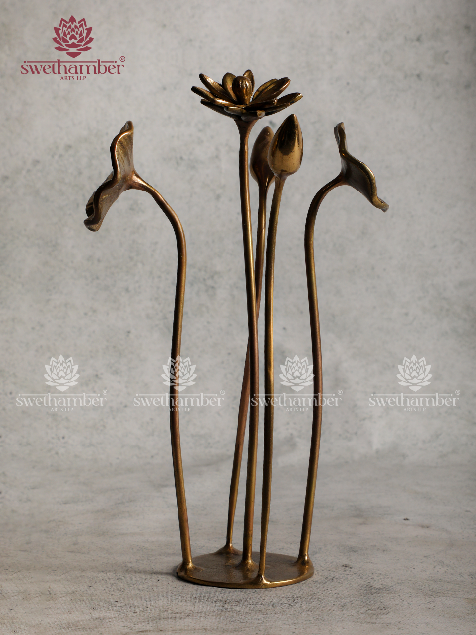 Handcrafted Flower Bunch Décor Piece for Living Room & Office