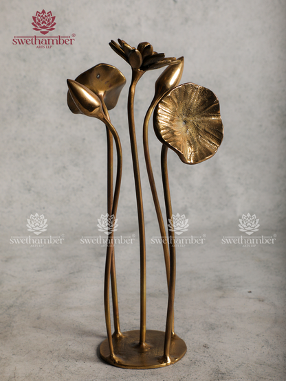 Handcrafted Flower Bunch Décor Piece for Living Room & Office