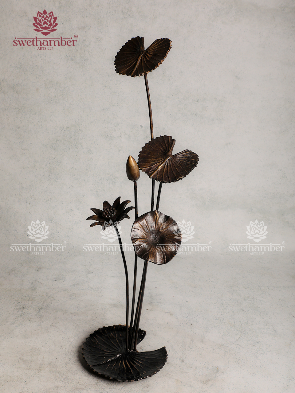 Decorative Brass Lotus Bud & Leaf Stand for Table