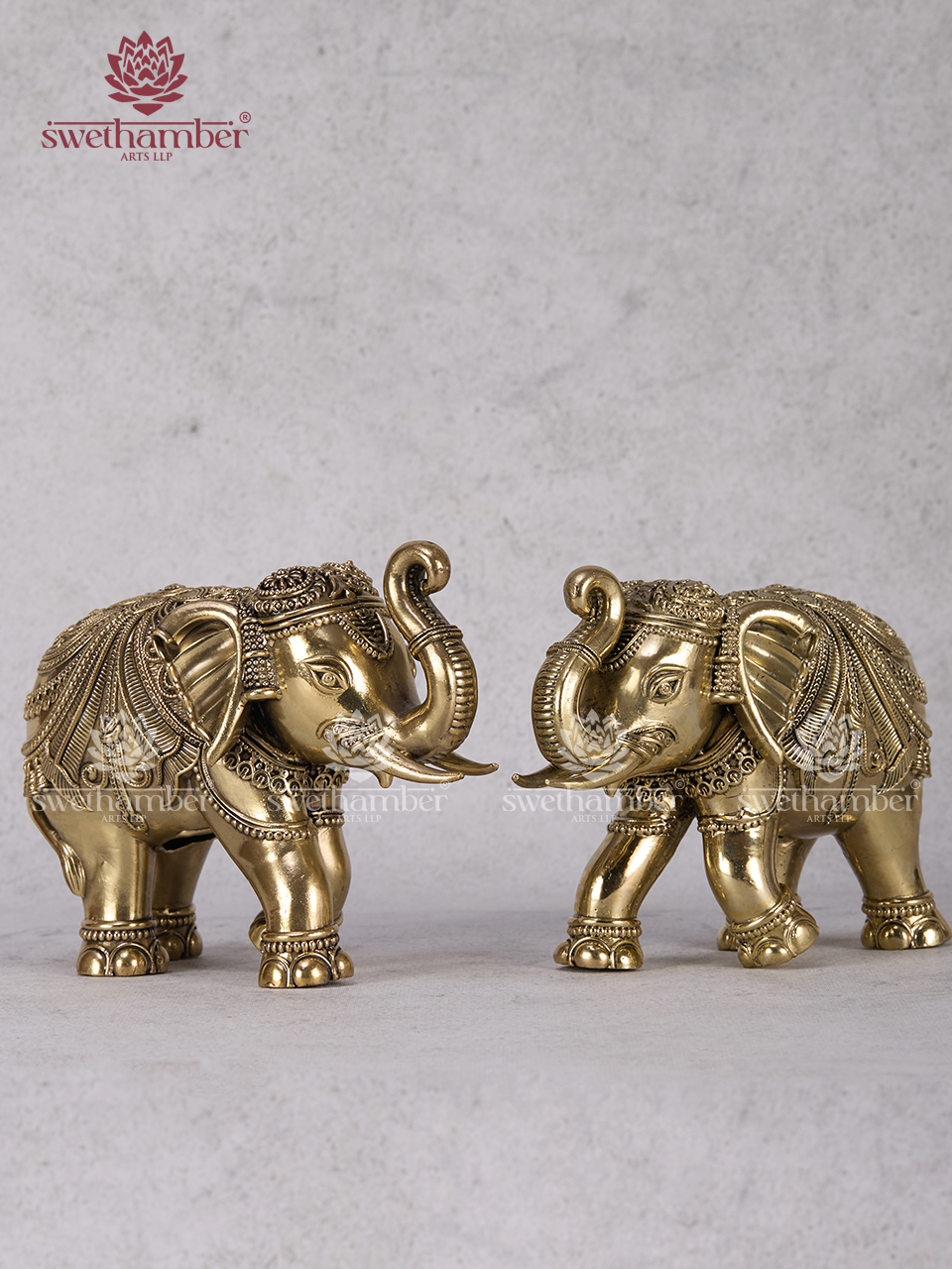 Lightweight Decorative Elephant Set – Elegant Elephant Figurines for Home Décor