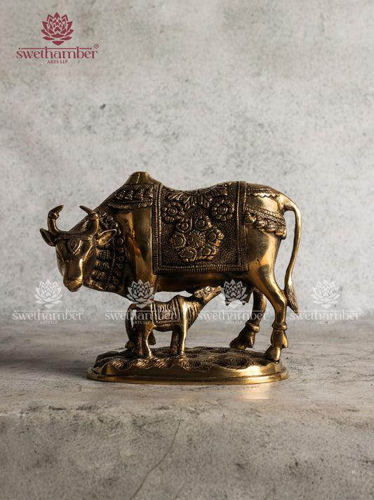 Brass Cow n Calf Idol – Kamadhenu for Pooja, Vastu & Home Décor