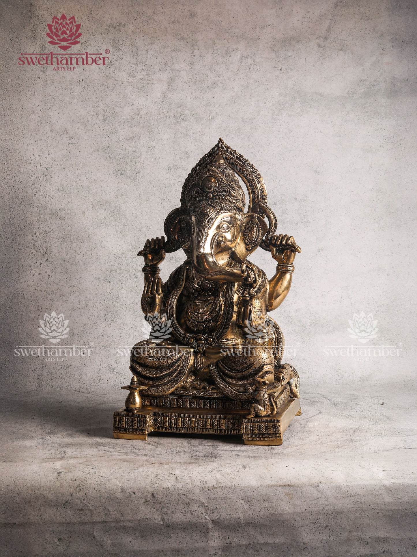 Divine Brass Lord Ganesha Idol – Symbol of Wisdom, Prosperity