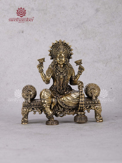 Brass Lakshmi Mata Statue – Goddess of Wealth Idol for Vastu