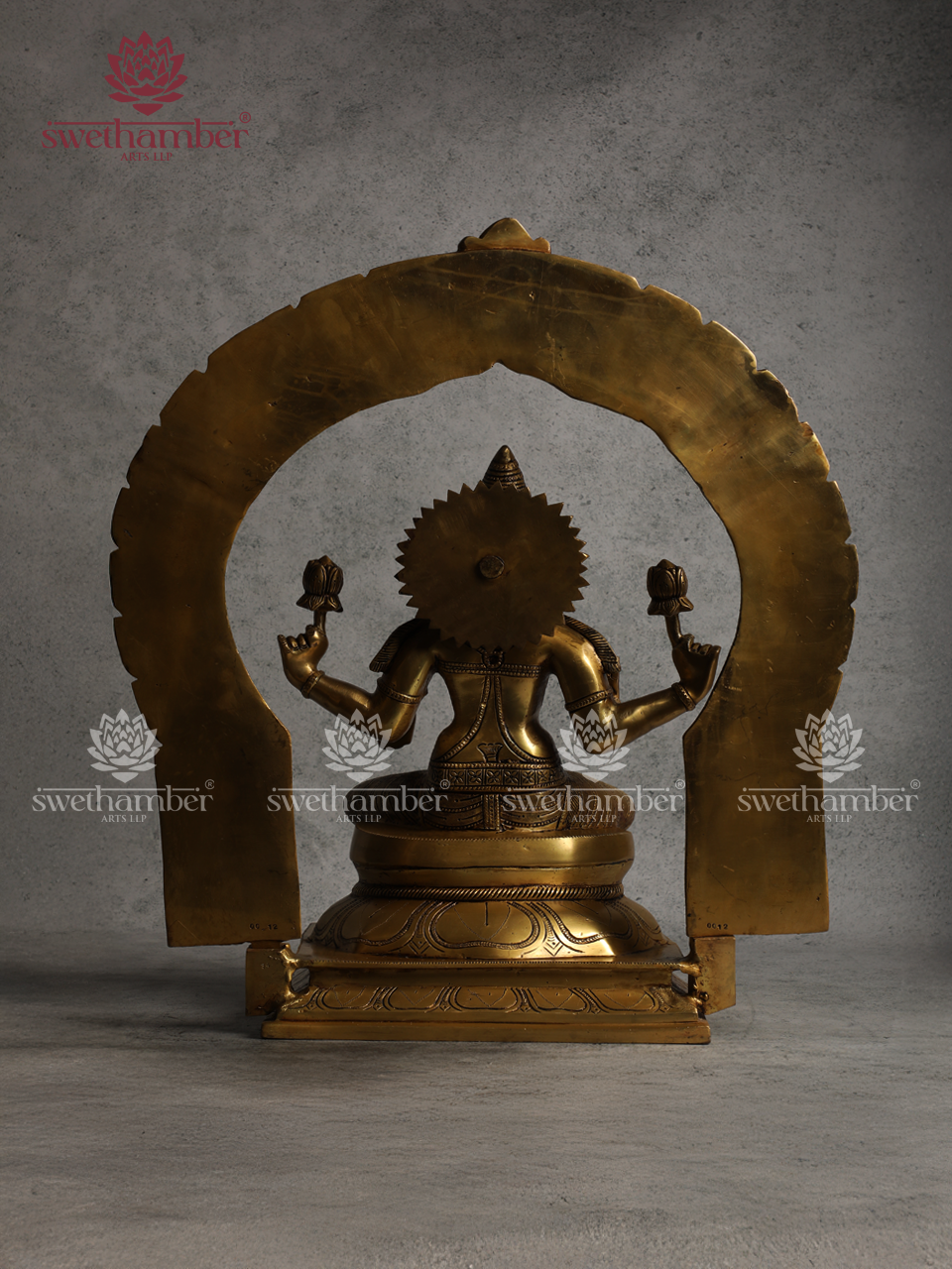 Traditional Brass Lakshmi Mata Statue – Goddess of Wealth