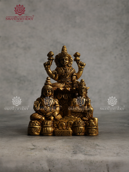 Exquisite Brass Kuber Laxmi Statue