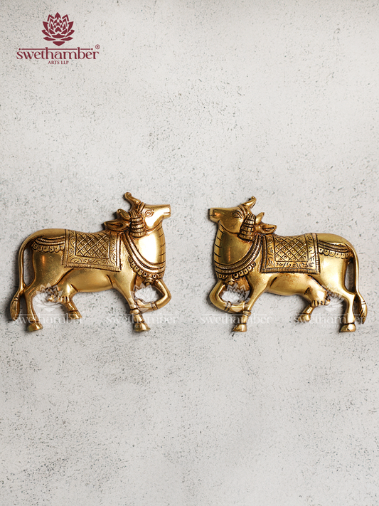 BRASS COW WALL HANGING DECOR