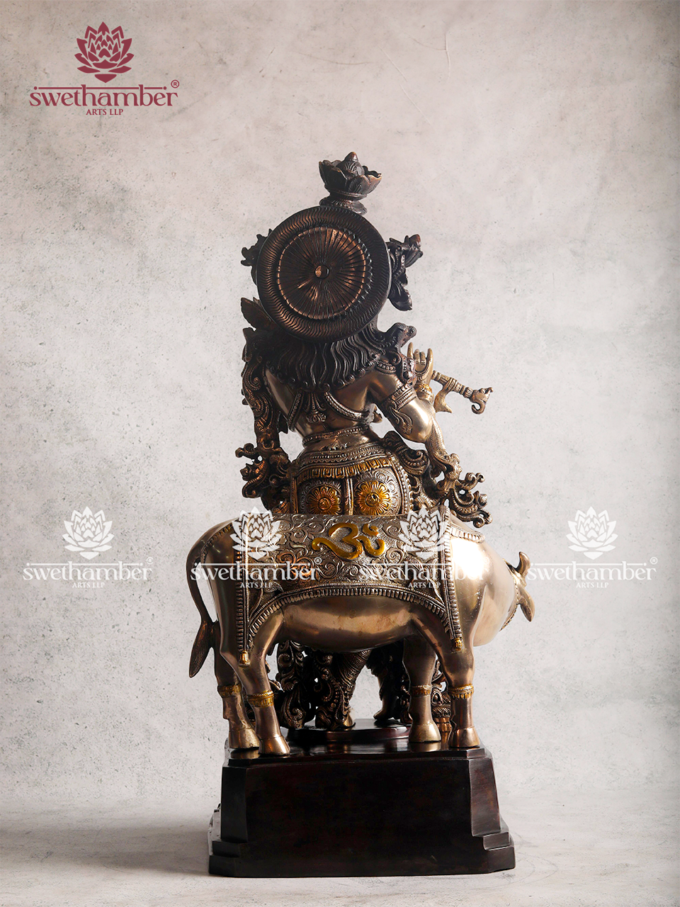 Brass Krishna with Cow Idol – Divine Govinda Murti for Home Temple Decor