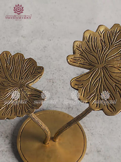 Brass Lotus Leaf Showpiece – Compact Decorative Accent